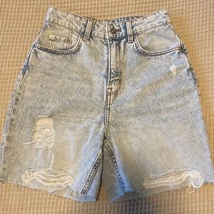 H&M mom jean shorts